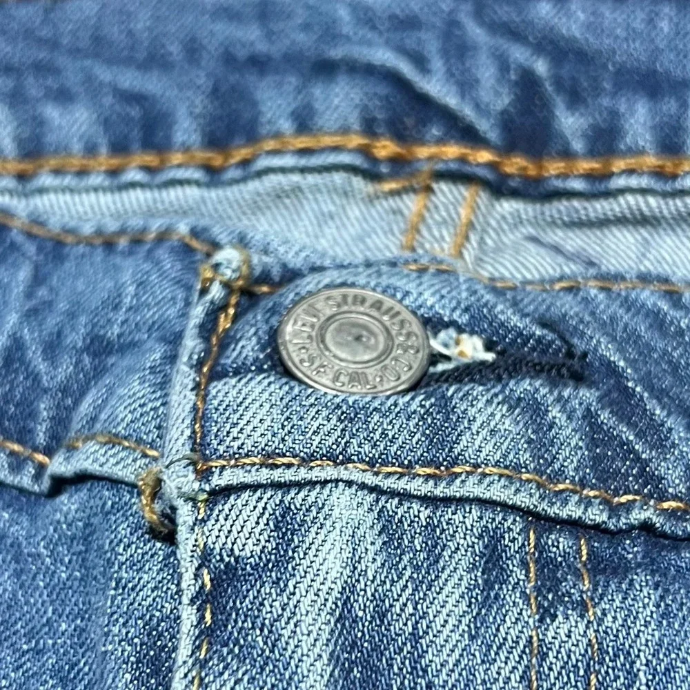 Levis 559 Relaxed Straight Jeans Mens 34x30 Medium Wash Blue Denim 00559-0590